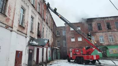Открытое горение жилого дома во Владимирской области ликвидировали