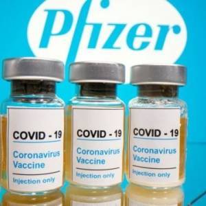 В Финляндии выявлен первый случай побочной реакции на вакцину Pfizer