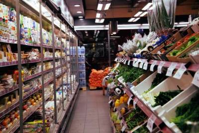 В супермаркетах с 8 января хотят запретить продажу товаров повседневного спроса