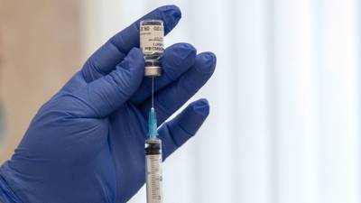 5 января Сербия начинает массовую вакцинацию "Спутником V"