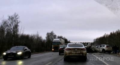 Не справились с управлением: под Ярославлем в двух ДТП двое погибли и трое пострадали