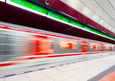 За год мобильным сигналом покрыли 23 станции пражского метро