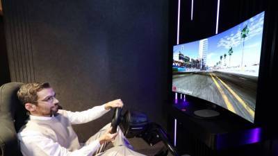 LG представила уникальный дисплей OLED CSO на CED 2021