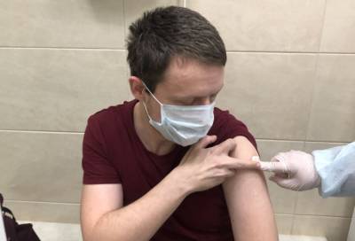 Главред петербургского издания «Невские Новости» сделал прививку от коронавируса