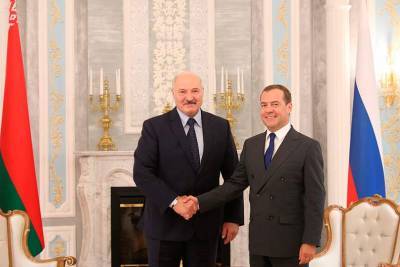 Состоялся телефонный разговор между Медведевым и Лукашенко
