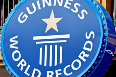 Семья из Пакистана побила рекорд Гиннеса и стала самой старой семьей в мире - vkcyprus.com - США - Англия - Швейцария - Канада - Пакистан
