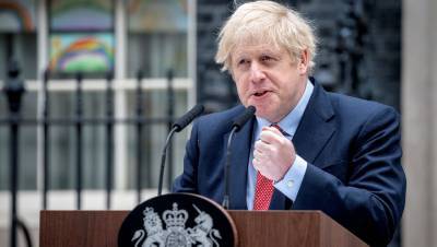 СМИ: Джонсон объявит о тотальном локдауне в Великобритании