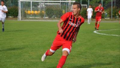 Диназ расстался с четырьмя футболистами и продлил контракт с Чепурненко - sportarena.com