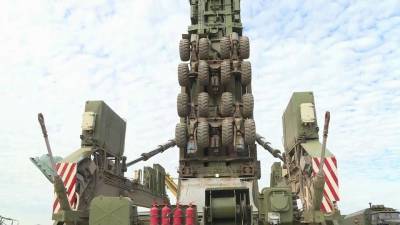 Минобороны РФ опубликовало кадры загрузки межконтинентальной баллистической ракеты «Ярс»
