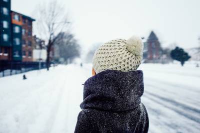 Жителей Ленобласти предупредили о снеге и гололедице 5 января