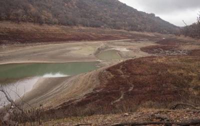 В Крыму за год значительно сократились запасы воды