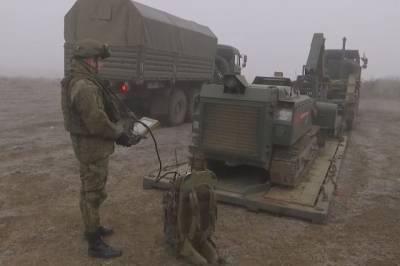 Российские миротворцы ведут разминирование в Карабахе с помощью роботов
