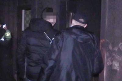 Полиция задержала рецидивиста, который зарезал знакомого и поджег его квартиру в Киеве