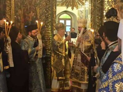 патриарх Варфоломей - Епифаний - Украинскому Томосу исполнилось два года - lenta.ua - Стамбул