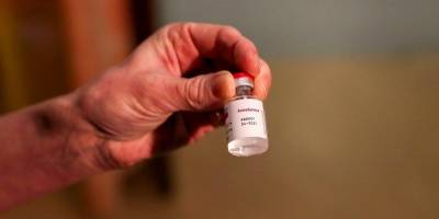 Пандемия коронавируса: еще одна страна одобрила использование вакцины AstraZeneca