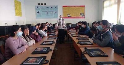 В Душанбе для учащихся средних общеобразовательных учреждений организованы курсы по изучению русского языка