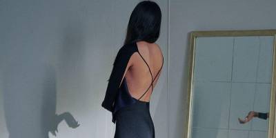 Больше тела. Фешн-эксперты назвали самое модное платье 2021 года