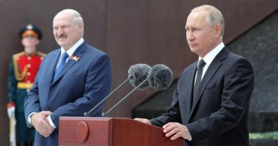 "Нас загнали намертво": Лукашенко заявил о работе в команде с Путиным