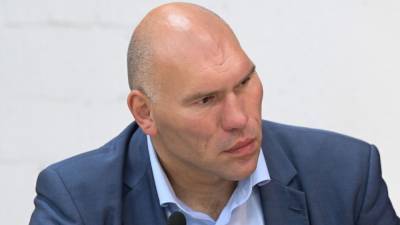Валуев предложил снизить использование реагентов зимой в России