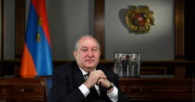 Президент Армении заболел COVID в Лондоне