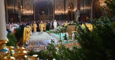 Москвичам предложили билеты на рождественскую службу в храм Христа Спасителя