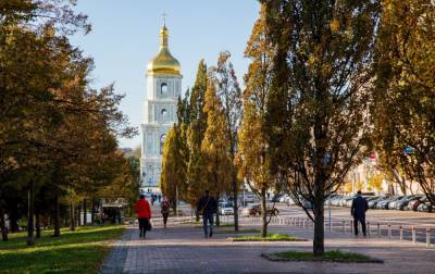 Самый теплый в истории: климатологи подвели итоги 2020 года в Киеве