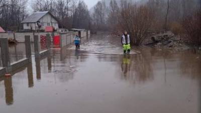 В Румынии осадки вызвали наводнения, объявлены "красные" коды опасности