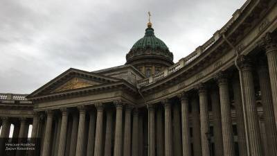 Рождественские богослужения пройдут в 180 храмах Петербурга