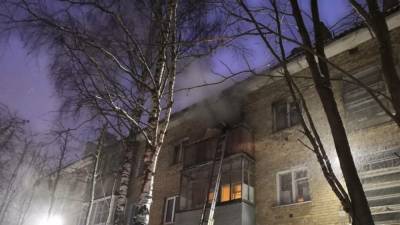 Два человека стали жертвами пожара в жилом доме в Кировской области