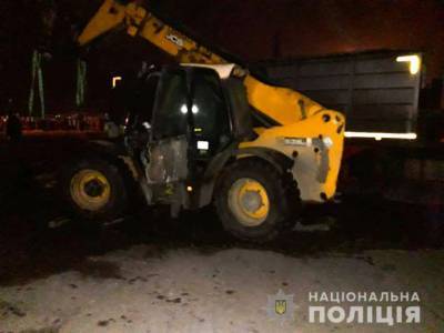 В Николаеве в речном порту погрузчик раздавил 44-летнюю кладовщицу