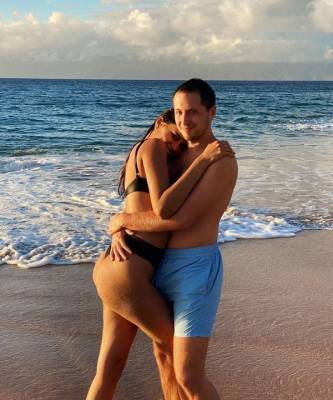 В лучах заката: Жизель Оливейра устроила романтическую фотосессию с бойфрендом