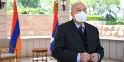 Болеет в Лондоне. Президент Армении заразился новым типом коронавируса