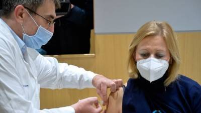 В Сербии стартовала вакцинация российской «Спутник V» и...