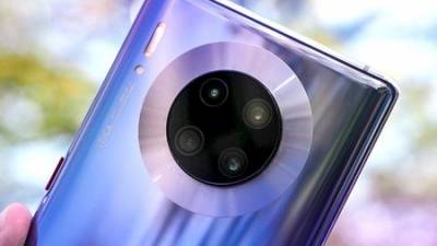 Компании Huawei предрекли падение продаж смартфонов