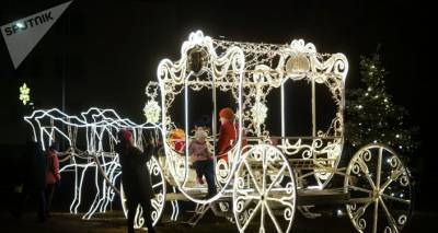 Карета императрицы и парад ангелов: в Огре праздничная иллюминация работает до 30 января