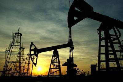 Россия и Саудовская Аравия добились компромисса по добыче нефти