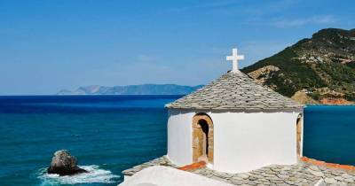 Греческая православная церковь обращается в суд, чтобы открыть храмы на Крещение – СМИ