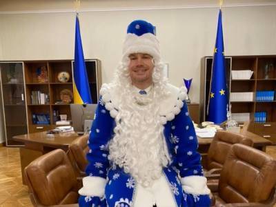 Где и как действующие украинские политики встретили Новый год. Фото и видео