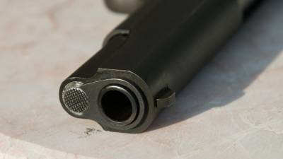 Житель Нижнего Тагила отнес найденный табельный пистолет в полицию