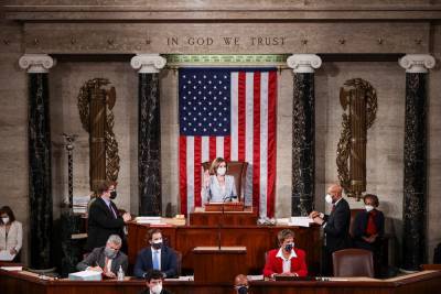 Нэнси Пелоси в четвертый раз стала спикером Палаты представителей США