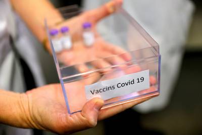 В ВОЗ предложили повременить с повторным уколом вакцины Pfizer