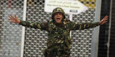 Тунис может начать призыв женщин в армию