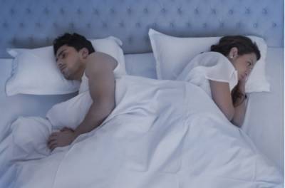 Почему мужу и жене надо спать в отдельных кроватях: главные причины