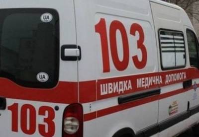 В Чернигове женщина упала с моста: ее госпитализировали в реанимацию