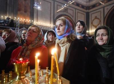 Рождество в пандемию: Кураев рассказал, как не заразиться во время службы в храме