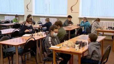 В Пензе стартовал турнир по шахматам «Рождественские встречи»