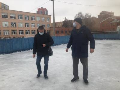 На нескольких катках в Рязани проверили качество льда