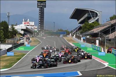 Формула 1 обсудит с командами время старта Гран При
