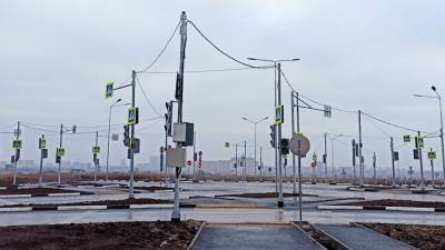 Перекресток в Ростове-на-Дону оборудовали 32 светофорами.