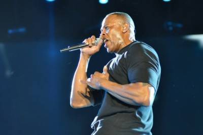 Американский музыкант Dr. Dre попал в реанимацию